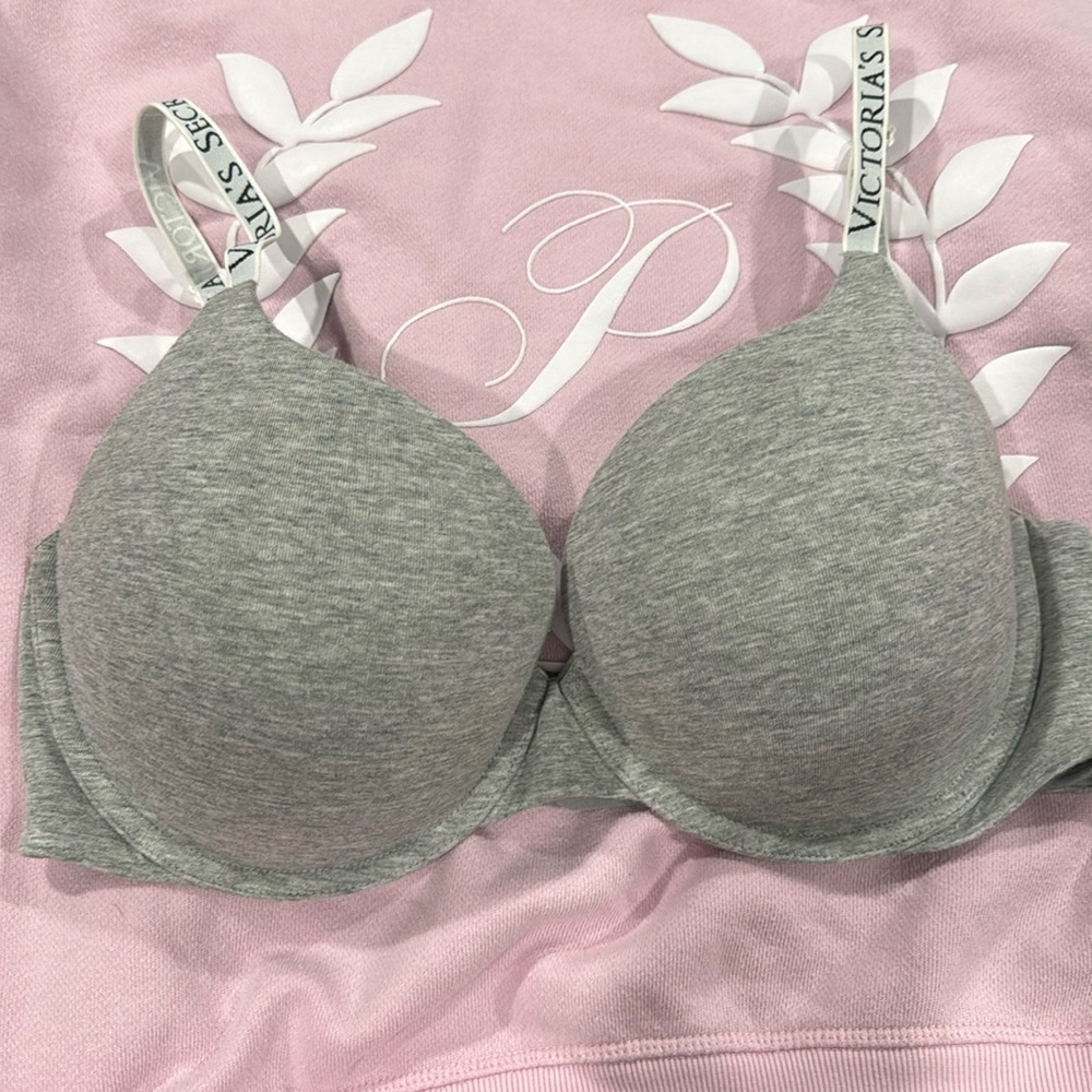 Victorias Secret Bra 36D